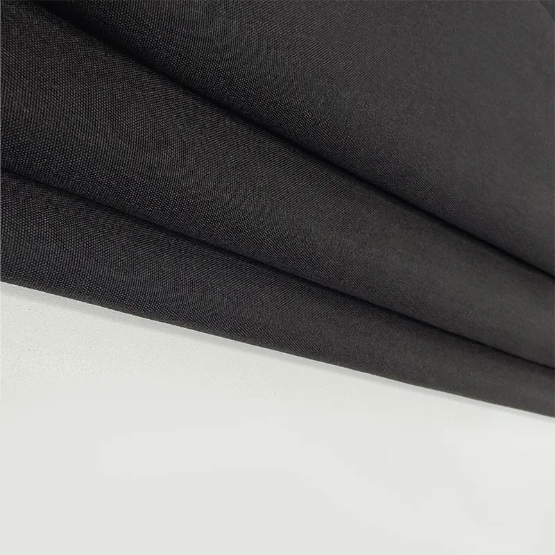 Robe Longue Noire Sexy à Col en V – Été 2024