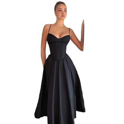 Robe Longue Noire Sexy à Col en V – Été 2024