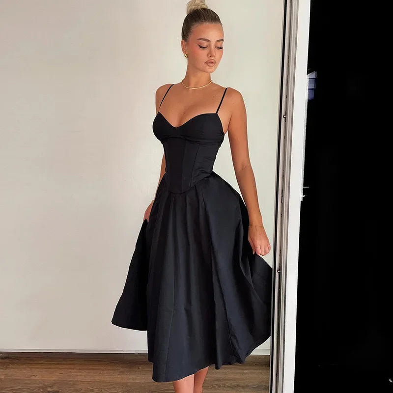 Robe Longue Noire Sexy à Col en V – Été 2024