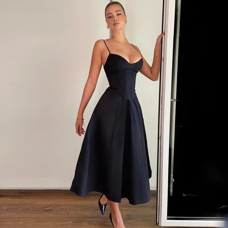 Robe Longue Noire Sexy à Col en V – Été 2024
